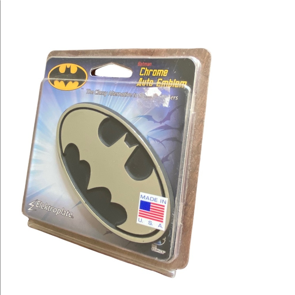 {Batman} Bundle pack- drawstring bag, chrome car decal and Lanyard nwt - Picture 6 of 8